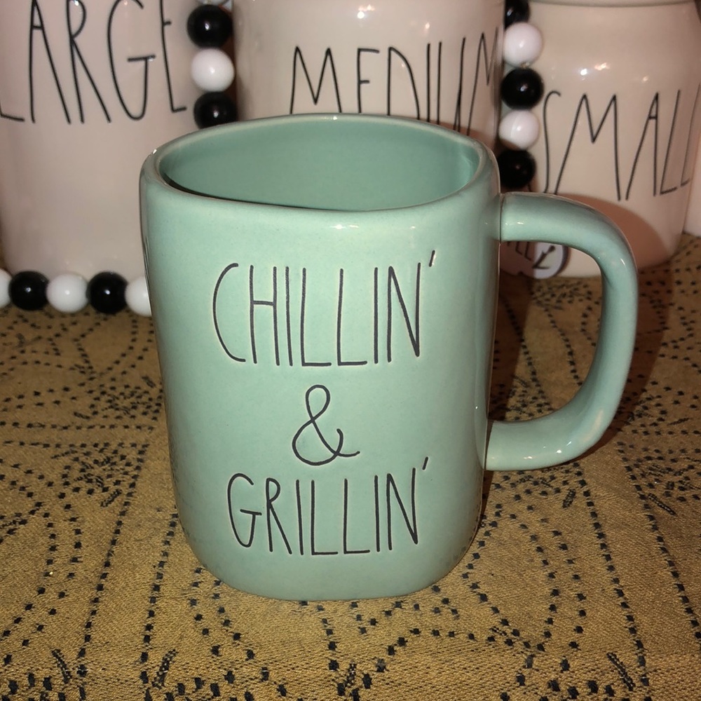 Rae Dunn CHILLIN’ & GRILLIN’ Mug